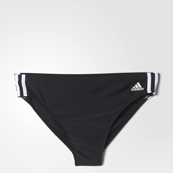Adidas Sport Perfomance. Costume in tessuto Infinitex resistente al cloro per un&#39;elasticità e una durata superiori in piscina. 26 euro